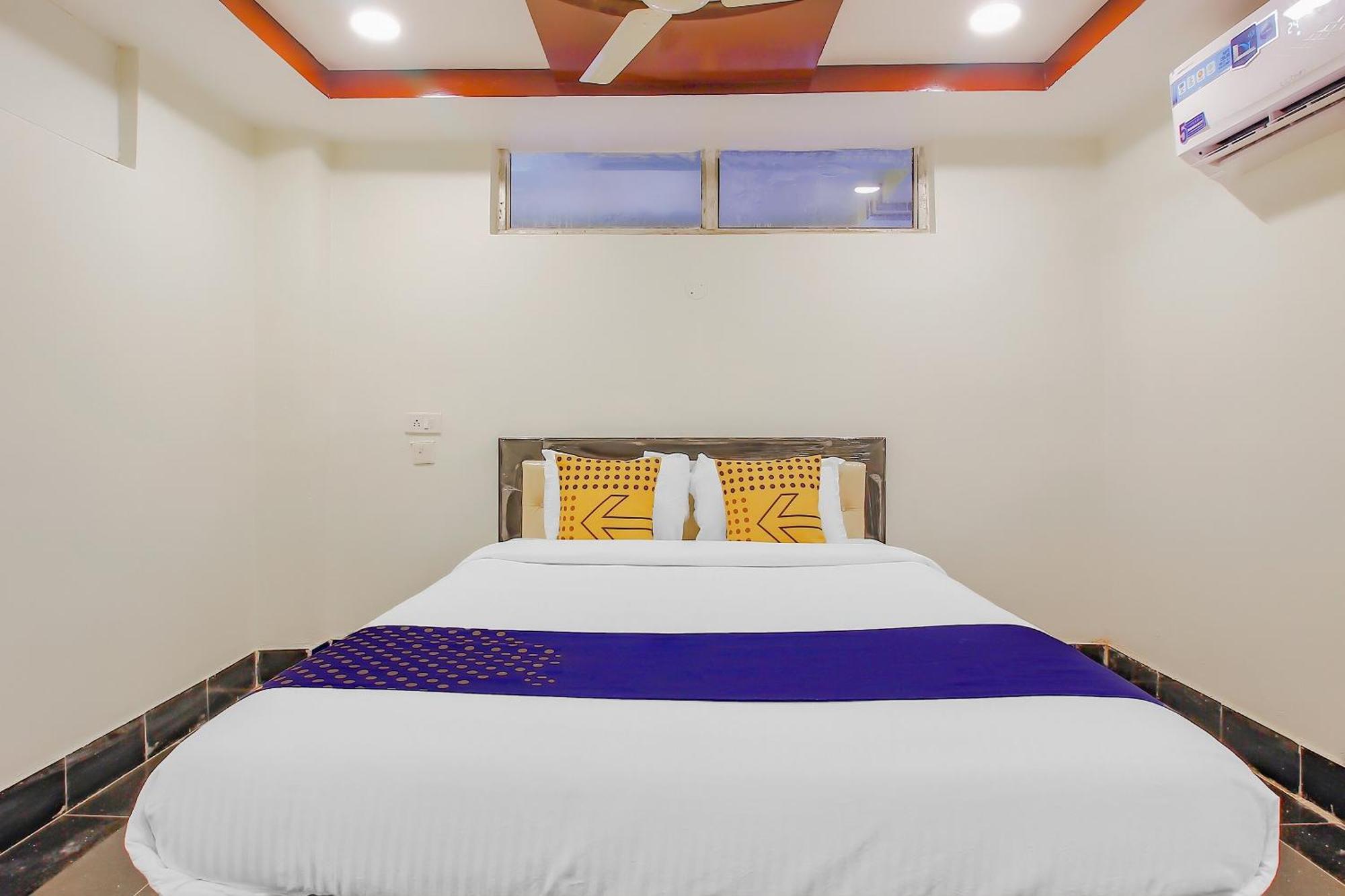 Spot On Hotel Grand Inn Warangal Exteriér fotografie